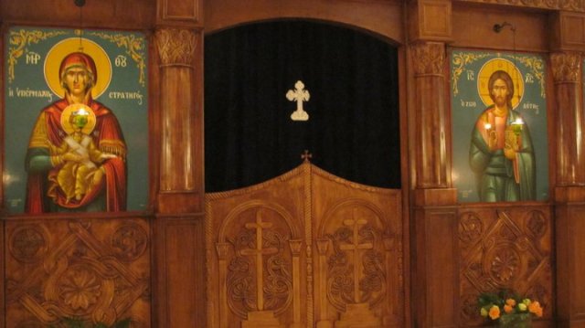 2010stmatthewfirstliturgy002