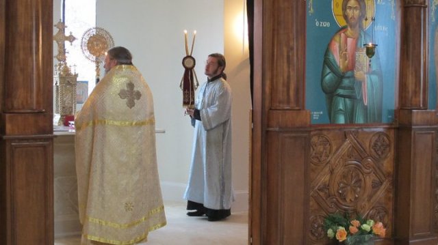 2010stmatthewfirstliturgy040