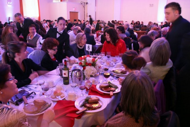 2012stbasilluncheon001